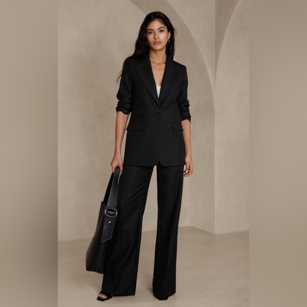 NWT Banana Republic Lido Sculpted Italian Wool Blazer Black size 0